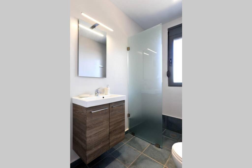 Wonderful Eco Friendly Villa Augustine Ampelo エクステリア 写真