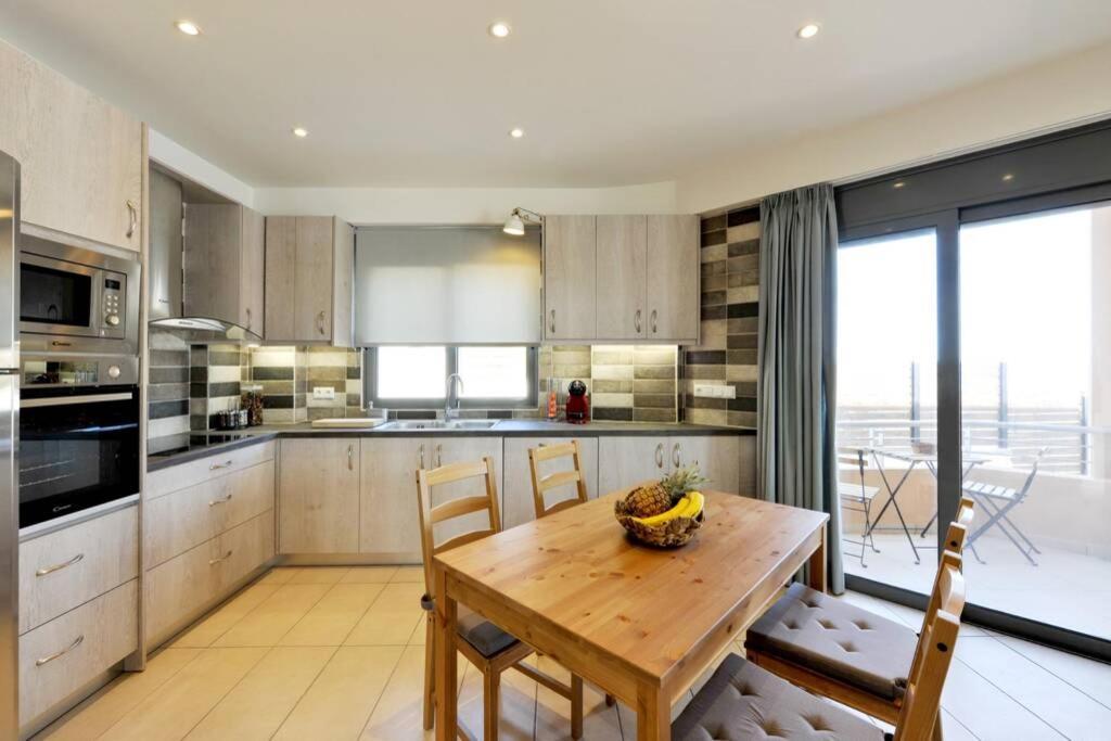 Wonderful Eco Friendly Villa Augustine Ampelo エクステリア 写真