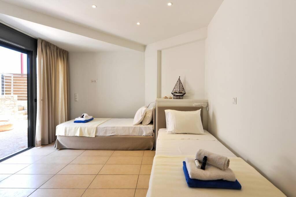 Wonderful Eco Friendly Villa Augustine Ampelo エクステリア 写真
