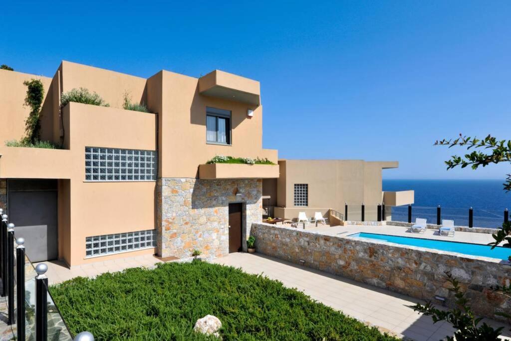 Wonderful Eco Friendly Villa Augustine Ampelo エクステリア 写真